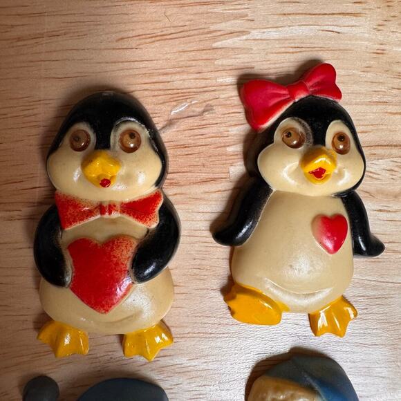 Penguin Pals Plastic Refrigerator Magnets Giftco Set Of 4 Googly Eyes - Picture 3 of 4